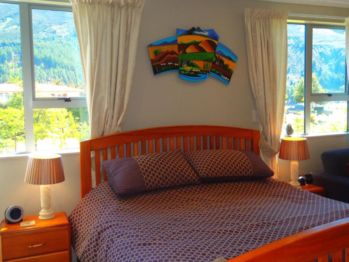 Lakefront Fantail Cottage Lake Hawea, Wanaka Εξωτερικό φωτογραφία